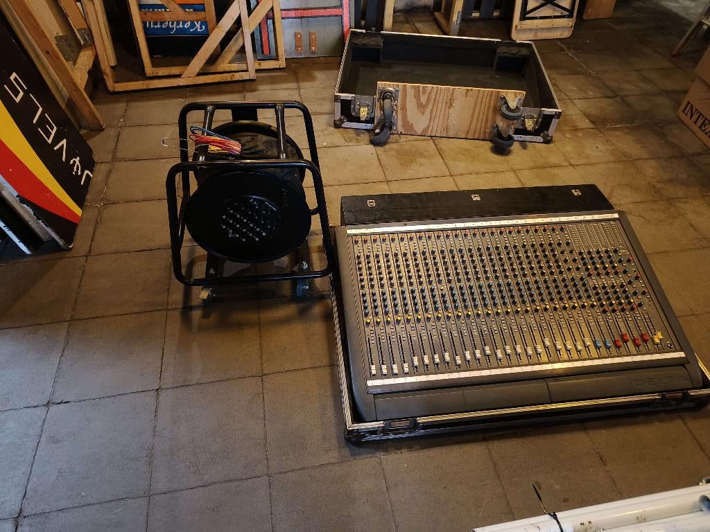 Soundcraft Mengpaneel 200, Muziek en Instrumenten, Mengpanelen, Ophalen, Gebruikt, 20 kanalen of meer