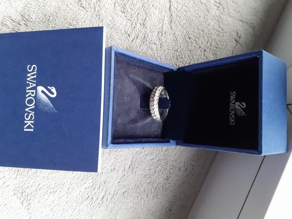 Superbe bague Swarovski, Bijoux, Sacs & Beauté, Enlèvement