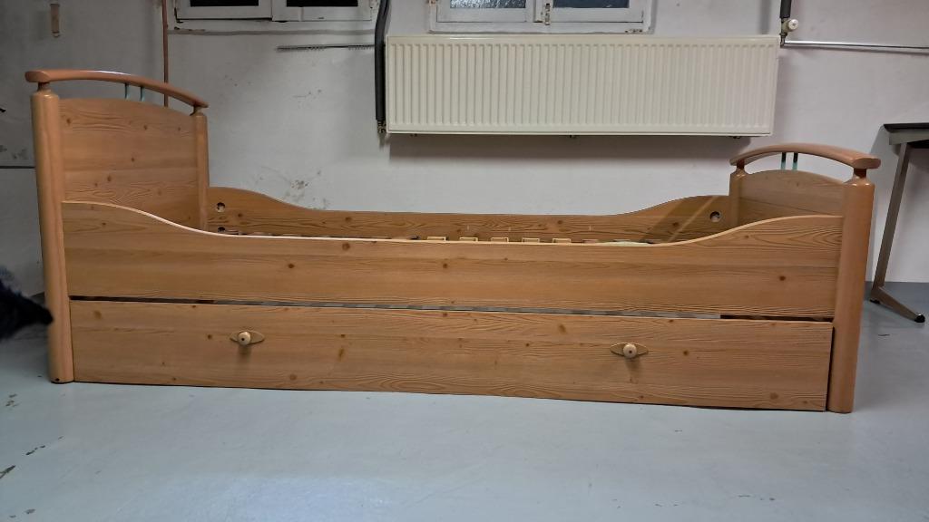 Mooi 1 persoonsbed, Huis en Inrichting, Slaapkamer | Bedden, Ophalen, Verstelbaar, 90 cm, Eenpersoons