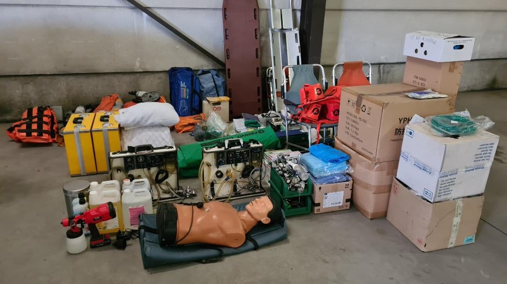 Ambulance & ehbo materialen, Diversen, Verpleegmiddelen, Ophalen, Gebruikt