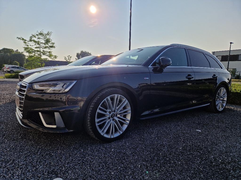 Audi A4 Avant Quattro TF45 245PK 19" + Winterset+Dakdragers, Automaat, USB, 4 cilinders, 1984 cc