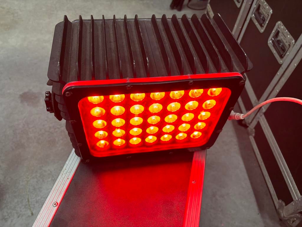 Nicols Led Panel IP wash 35 RGB leds, Muziek en Instrumenten, Ophalen of Verzenden, Gebruikt, Licht, Kleur