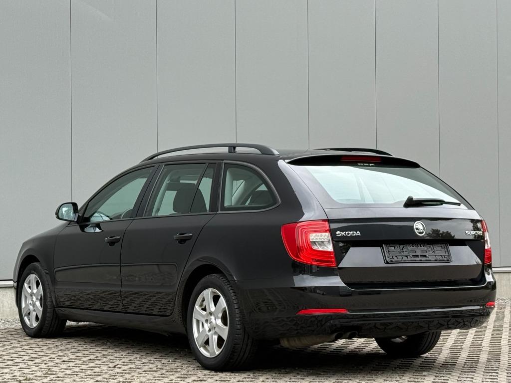 Skoda Superb Break 1.6 TDI Cruise Park.Sensor Dig.Airco, Autos, Skoda, Euro 5, Achat, Entreprise, 5 portes