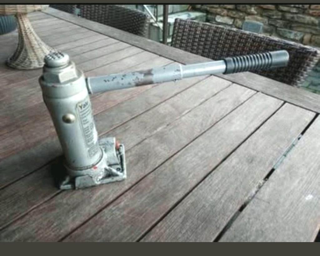 Cric hydraulique 2T, Enlèvement ou Envoi