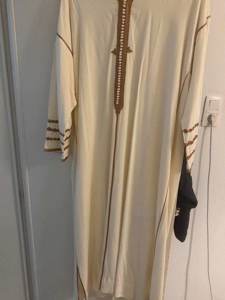 Jellaba marocaine élégante - crème - Taille M/L, Vêtements | Femmes, Habits de circonstance, Taille 42/44 (L), Enlèvement ou Envoi