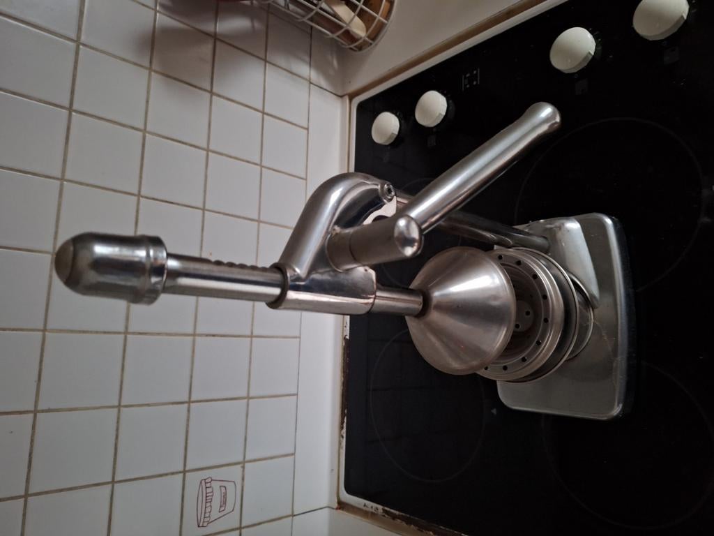 Presse fruit, Enlèvement, Comme neuf