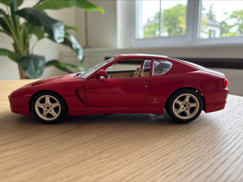 Ferrari 456GT - schaal 1:18, Ophalen, Zo goed als nieuw