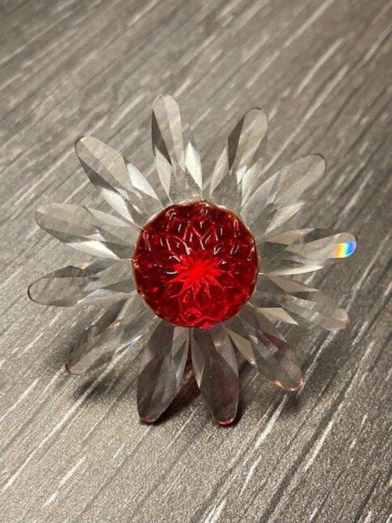 Swarovski - Margriet rood, Ophalen