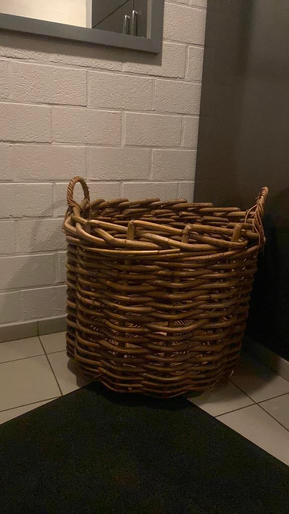Corbeille en rotin, Maison & Meubles, Accessoires pour la Maison | Plataux & Paniers, Enlèvement, Comme neuf, Panier