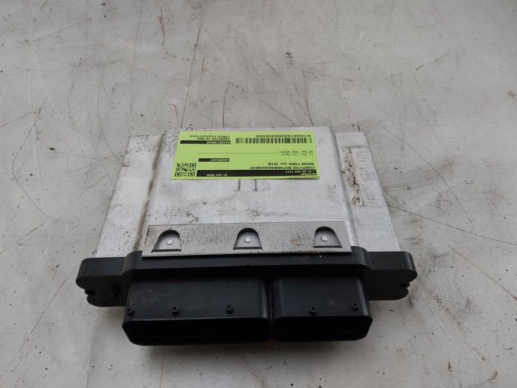 CALCULATEUR MOTEUR ECU Skoda Fabia III Combi (NJ5), Robert Bosch AG, Utilisé, Skoda, Robert-Bosch-Allee 1
74232  Abstatt, DE