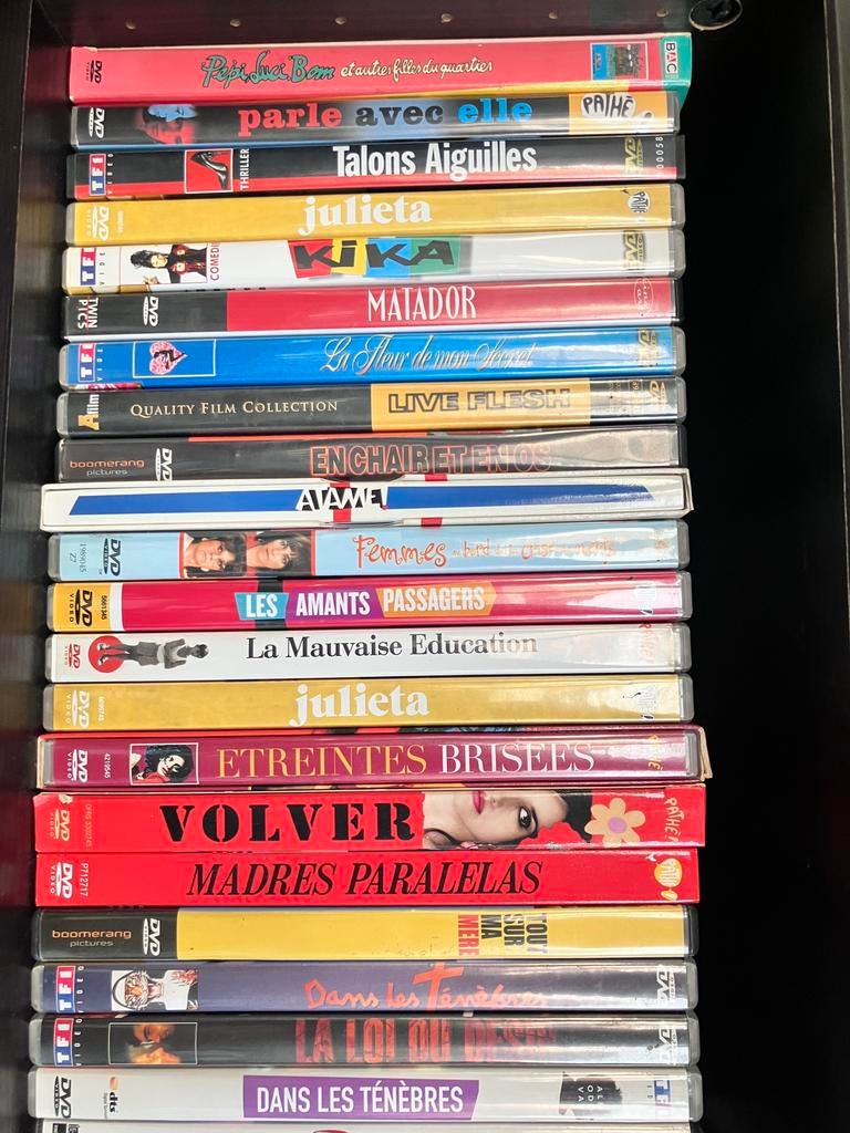 Pedro Almodovar DVD comme neuf, CD & DVD, DVD | Films indépendants, Enlèvement ou Envoi, Comme neuf