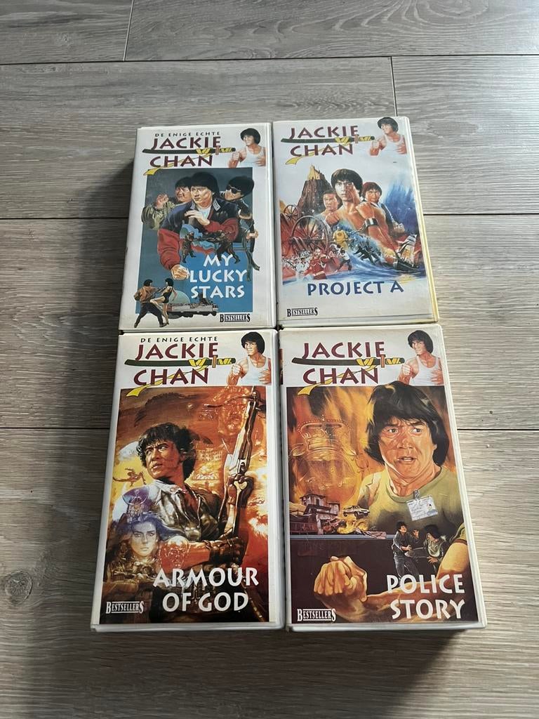 Vhs Jackie Chan 4 Video’s, Cd's en Dvd's, VHS | Film, Ophalen, Zo goed als nieuw, Actie en Avontuur