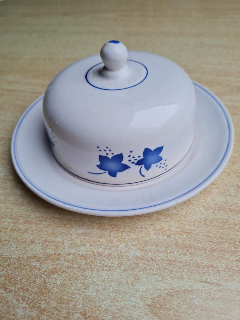 Beau beurrier ancien Boch Comettes, Antiquités & Art, Antiquités | Services (vaisselle) pièces, Enlèvement ou Envoi