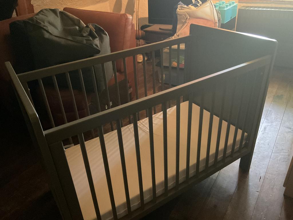 Kinderbed, Enlèvement, Comme neuf, Moins de 140 cm, Matelas