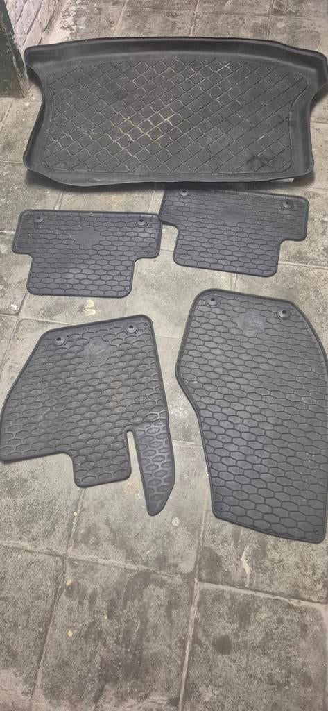 Tapis volvo v40 avec Tapis coffre