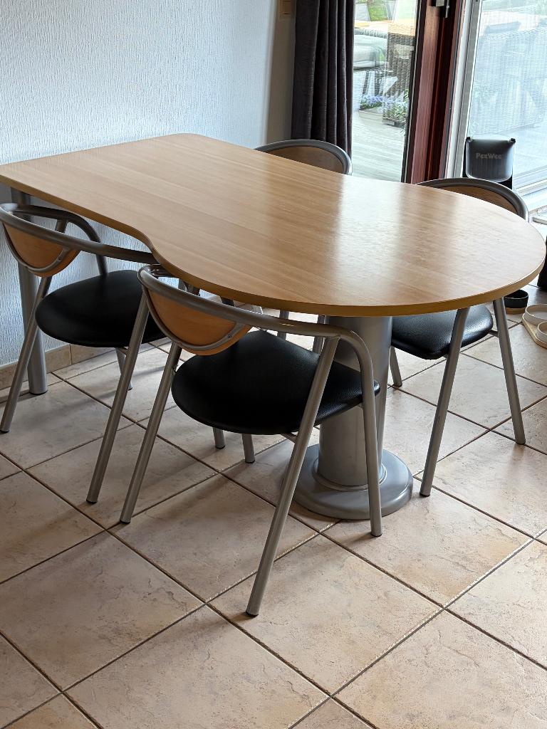 Eettafel + 4 stoelen, Ophalen, Gebruikt, 50 tot 100 cm, 150 tot 200 cm