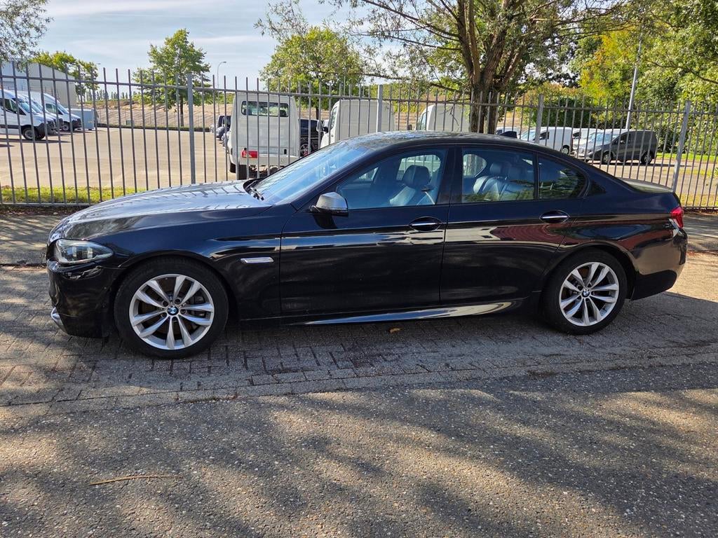 BMW F10 M550D EURO6B AUTOMATIC 381PK Homologuée avec Carpass, Cuir, Euro 6, Entreprise, Automatique