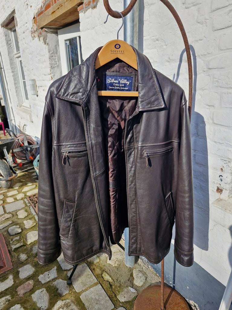 VESTE CUIR, Enlèvement