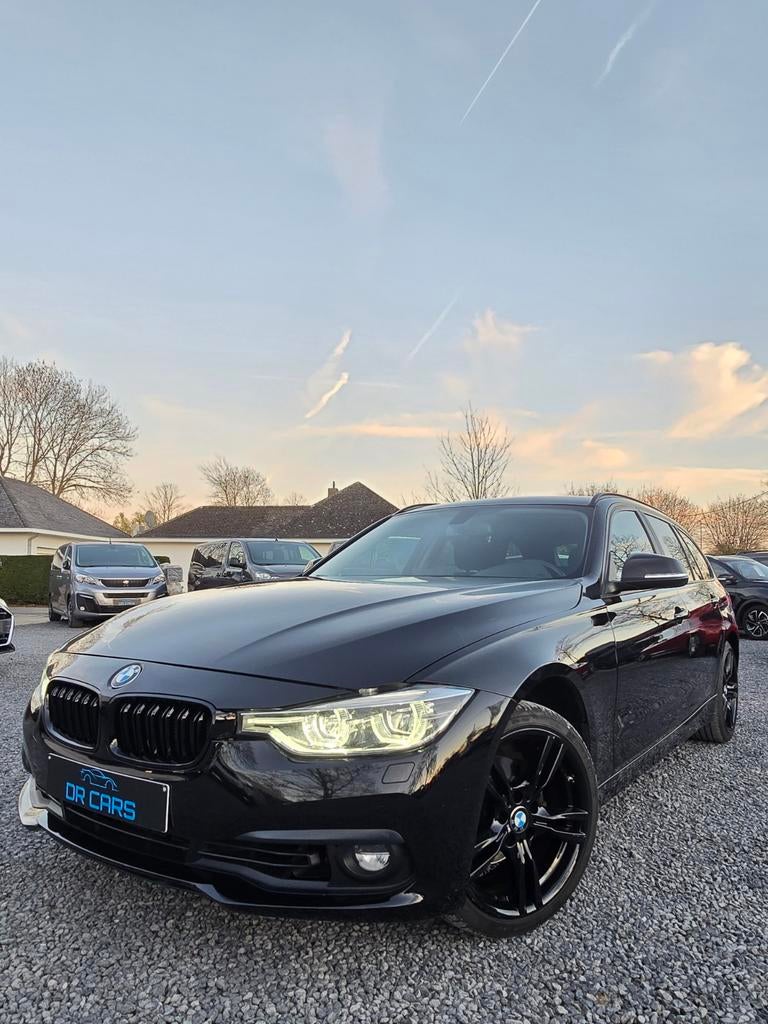 BMW 318IA BREAK-SPORTLINE//NAVI-PDC-LED//CRUIS-TREKHAAK, Achterwielaandrijving, Zwart, Bedrijf, 3 Reeks