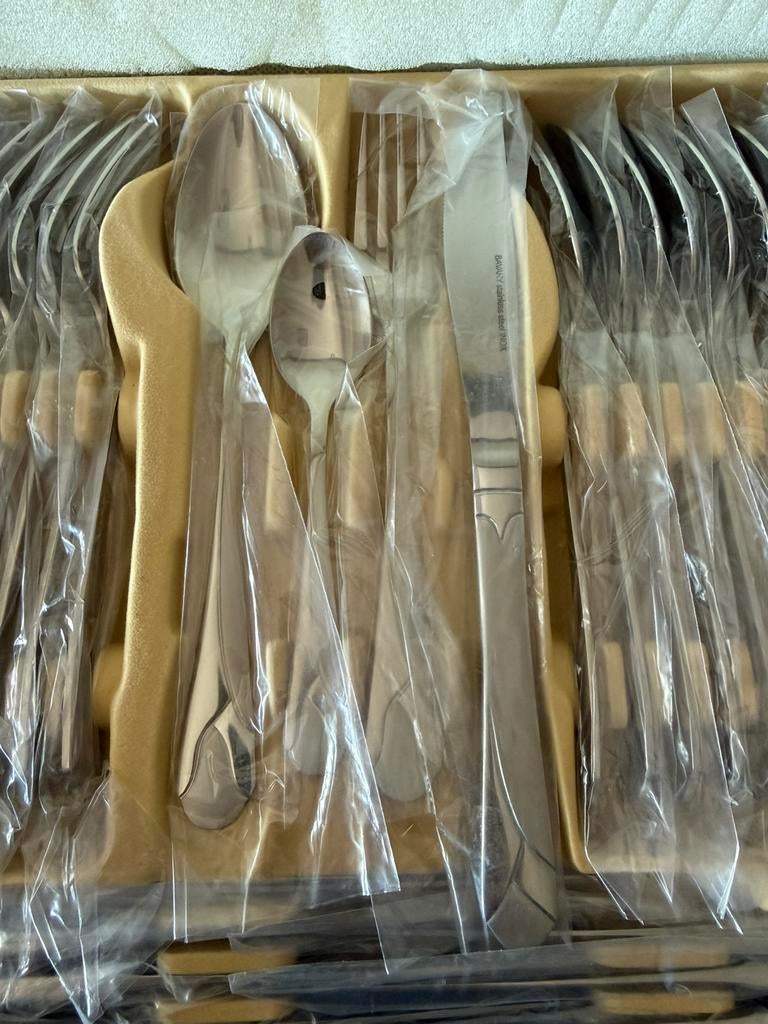 Bestek set 84 stuks, Enlèvement, Neuf