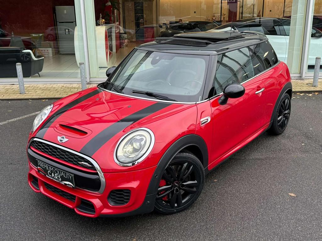 MINI John Cooper Works ZETELVERWARMING / CAMERA / SFEERLICHT, Autos, Rouge, 1330 kg, Achat, Euro 6