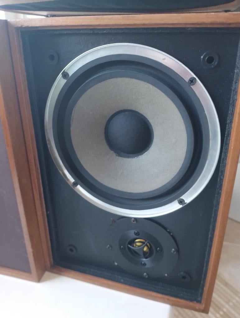 Wharfedale speakers jaren 70, Enlèvement