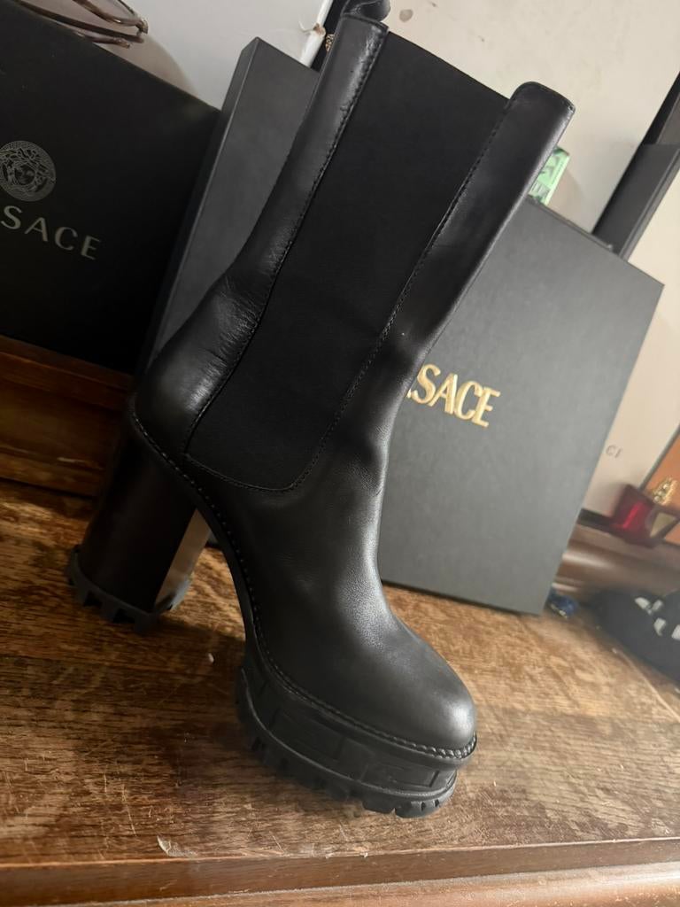 Versace 40, Kleding | Dames, Schoenen, Ophalen, Zo goed als nieuw