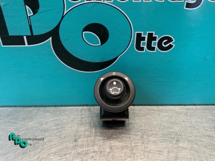 Spiegel Schakelaar van een Ford Street Ka (Street Ka 03-), Auto-onderdelen, Dashboard en Schakelaars, Ford, Gebruikt, 3 maanden garantie