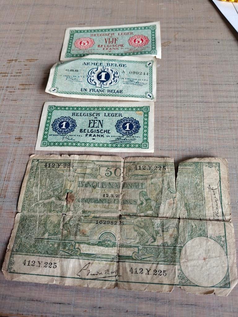 Belgische bankbiljetten, 3 van het Belgisch leger 01.08.46, Postzegels en Munten, Ophalen