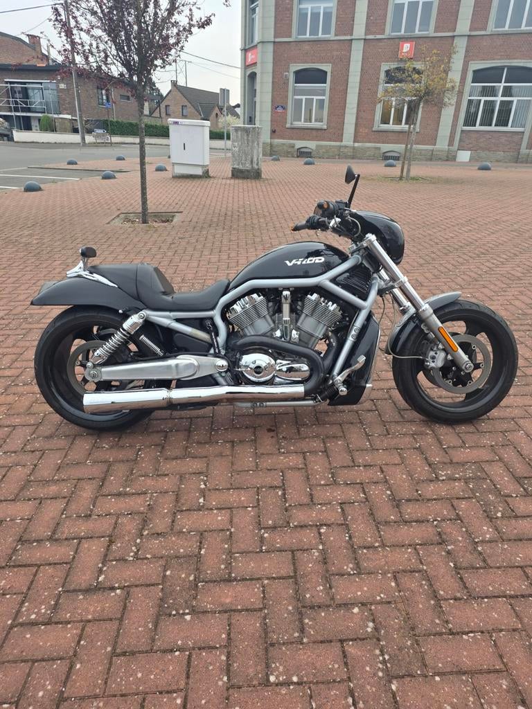 Prachtige Harley-Davidson v-rod special 14400km