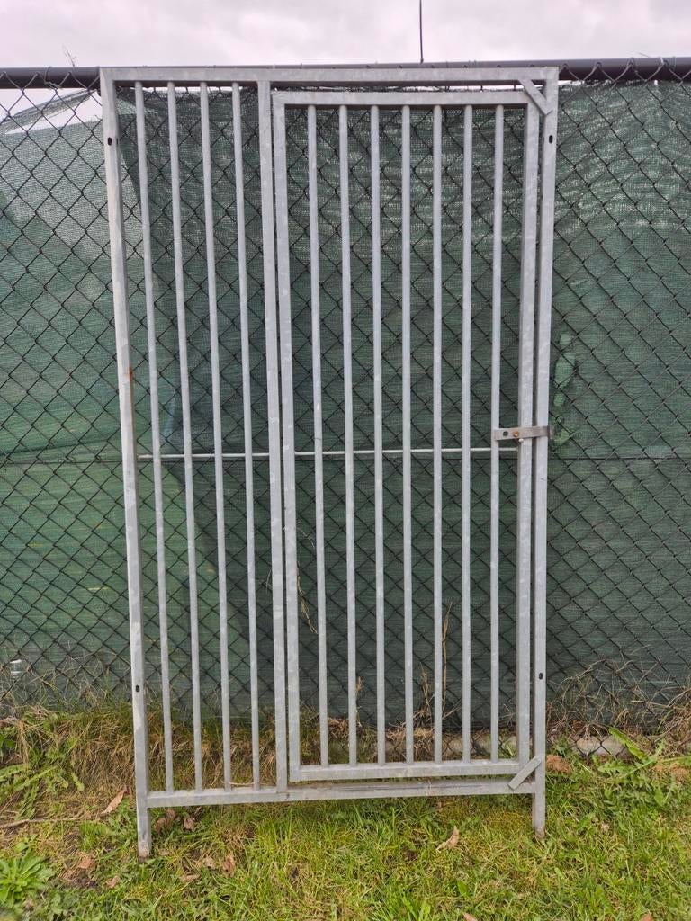 Hondenren paneel  galva met deur. 1m x 1.85m, Animaux & Accessoires, Enlèvement