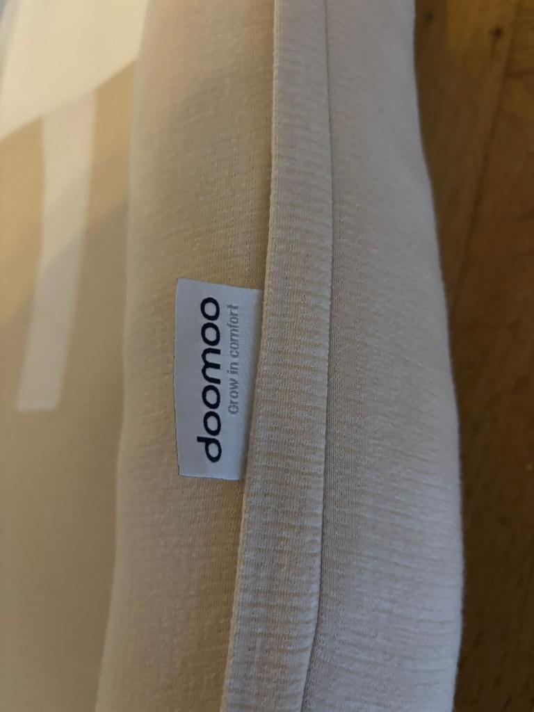 Doomoo Babynestje Cocoon Sand, Kinderen en Baby's, Ophalen of Verzenden, Zo goed als nieuw