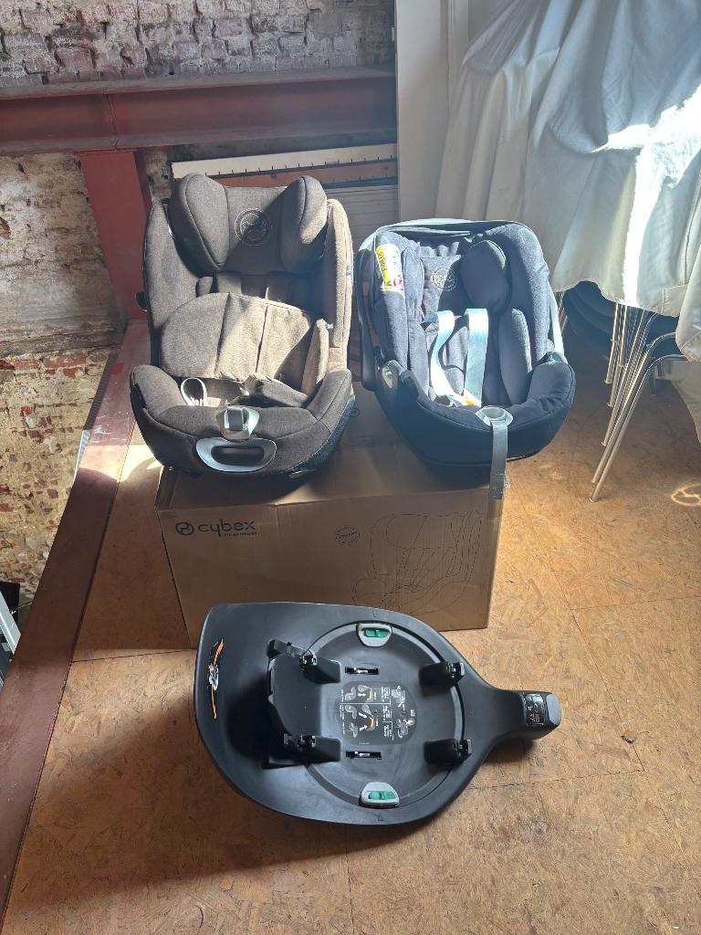 Siège auto Cyber Sirona + cloud + base, Enfants & Bébés, Sièges auto, Comme neuf, Autres marques, Ceinture de sécurité ou Isofix