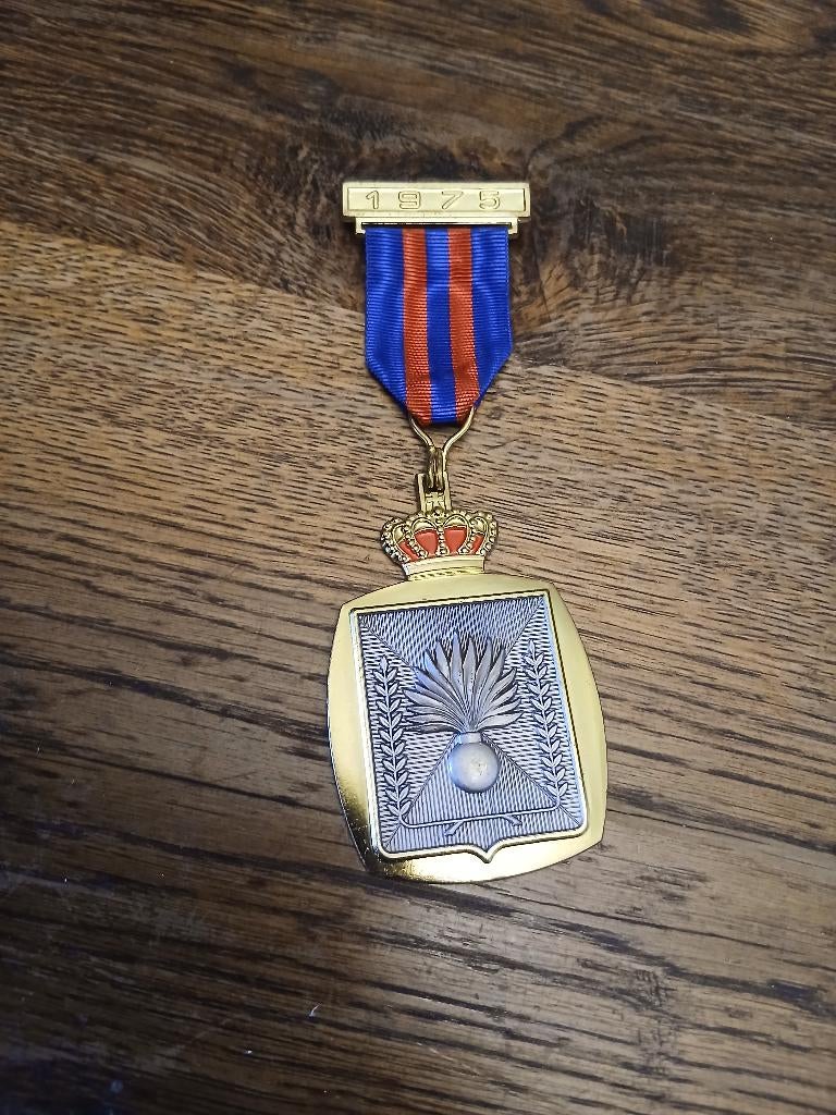 Gendarmerie-medaille 1975, Verzamelen, Verzenden, Rijkswacht, Lintje, Medaille of Wings
