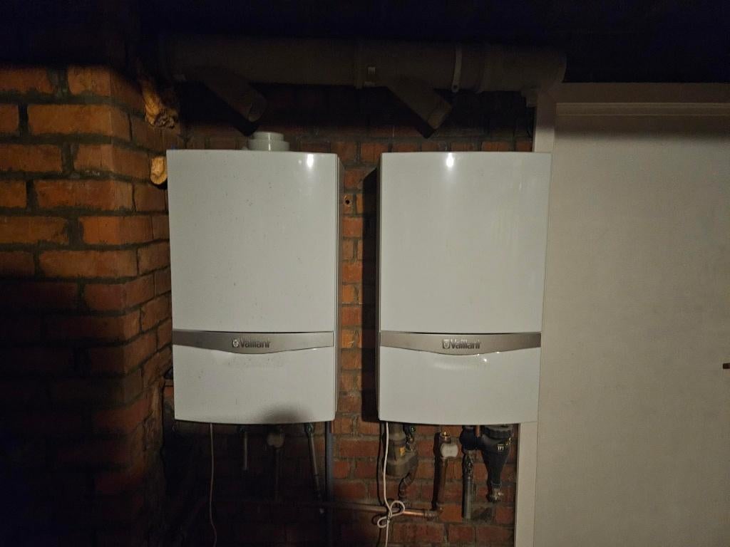 Vaillant ecoTEC plus VCW 346/5-5 E-BE R6 (BJ2020), Bricolage & Construction, Enlèvement, Utilisé