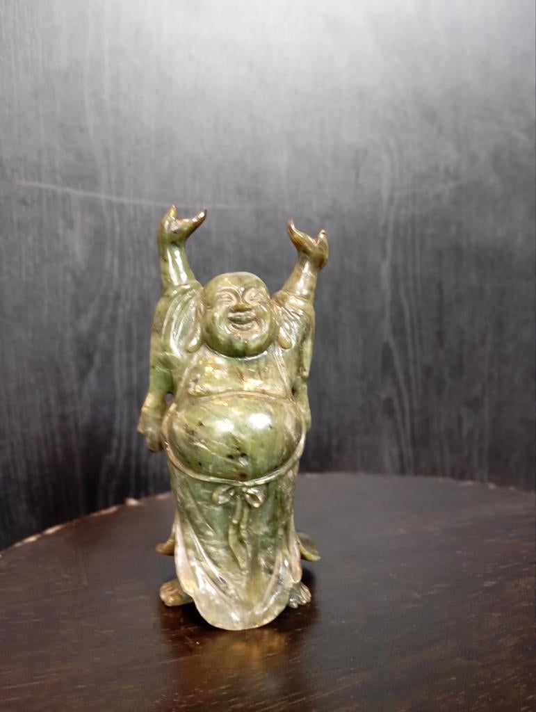 Bouddha chinois en jade vert foncé, Enlèvement ou Envoi