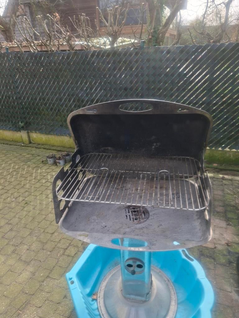 Bbq  op houtskool, Ophalen