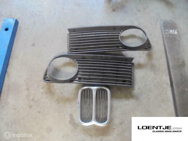 Grill met nieren BMW 02 1502 1602 1802 2002 sedan touring et, Enlèvement ou Envoi, Utilisé, BMW, BMW