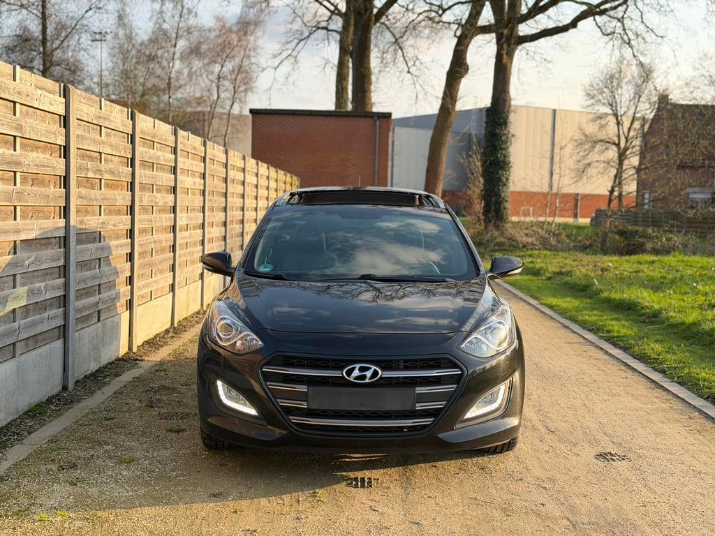 Nette Hyundai i30 Camera, Panodak, Cruise Control, GEKEURD!, Auto's, USB, Euro 6, Particulier, 1582 cc