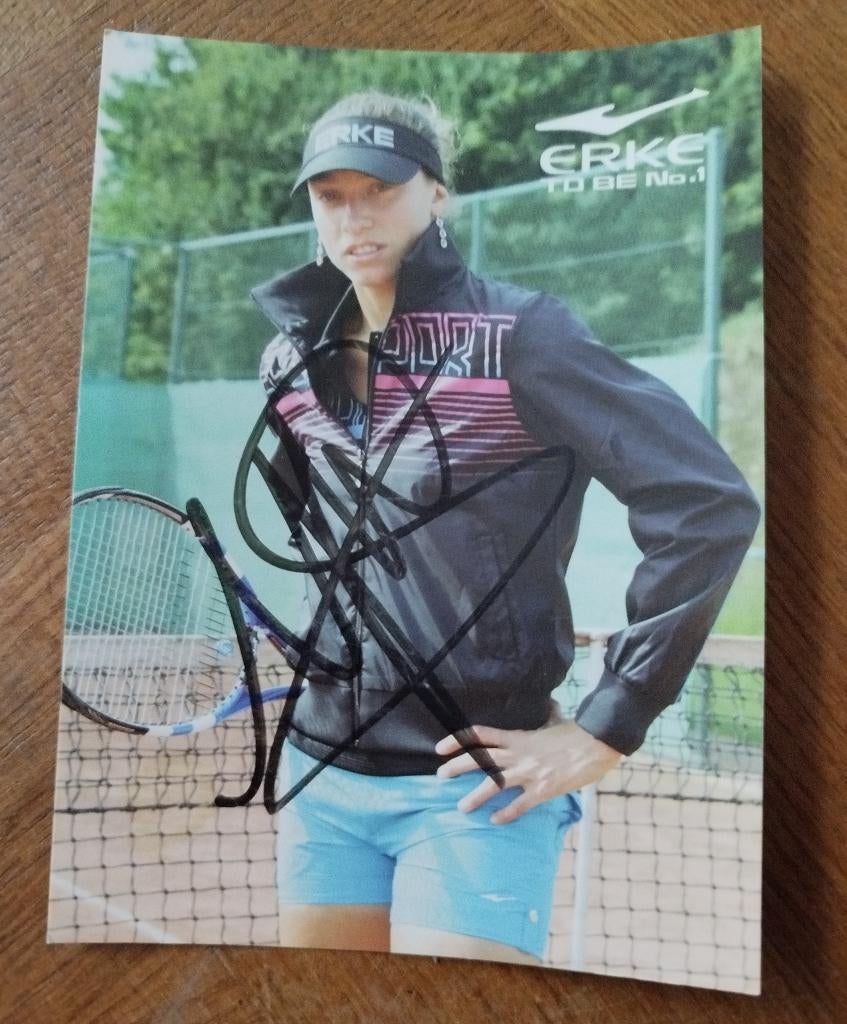 Handtekening van Yanina Wickmayer, Belgische tennisspeelster, Ophalen of Verzenden, Nieuw, Overige typen