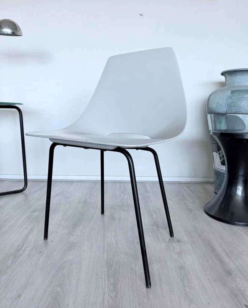 4x vintage Tonneau chairs design by Pierre Guariche, Antiquités & Art, Antiquités | Meubles | Chaises & Canapés, Enlèvement