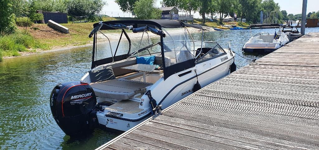 Quicksilver 675 Cruiser ,Trailer, Vaarklaar, motor 150pk, Ophalen, 50 pk of meer, Zo goed als nieuw, Buitenboordmotor