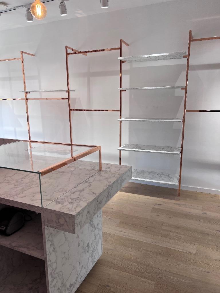 Luxe Winkelinrichting – Compleet en in Prachtige Staat, Ophalen