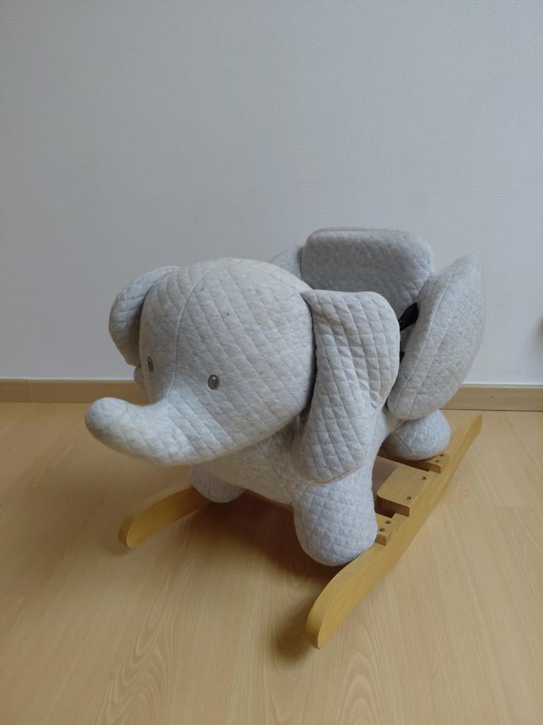 Nattou schommel olifant, Ophalen