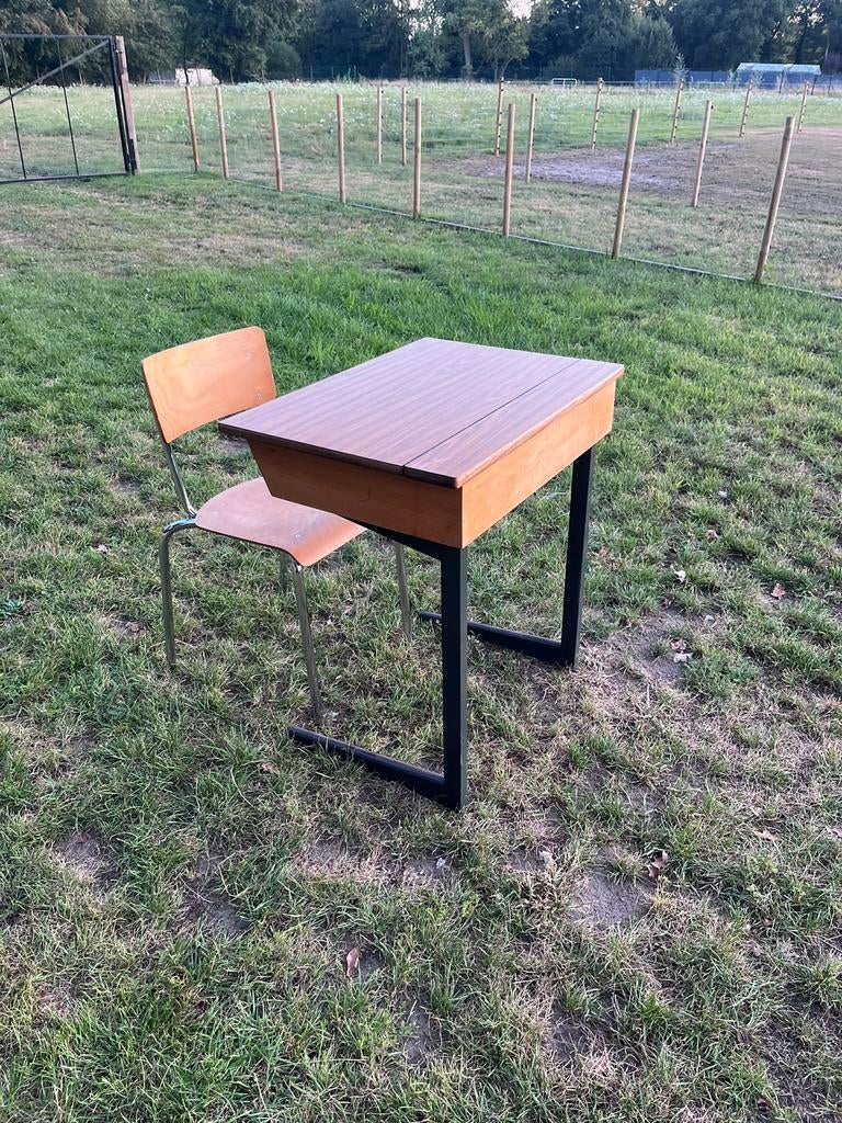 Schoolbankje met stoel, Enlèvement, Comme neuf