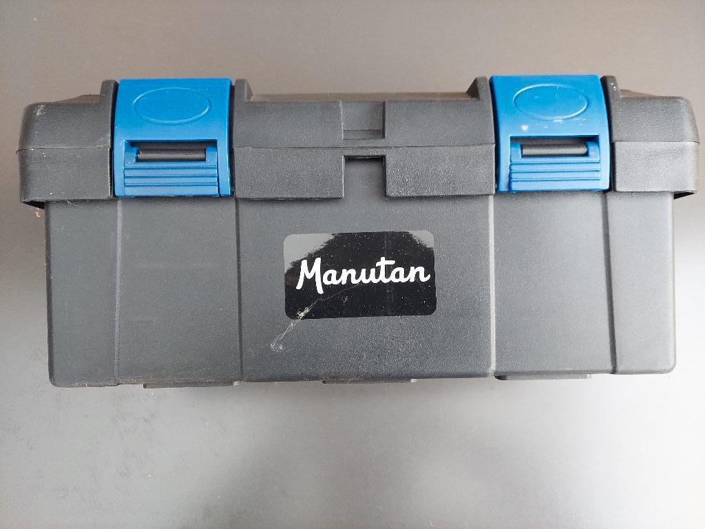 Boîte à outils en plastique rigide - MANUTAN, Bricolage & Construction, Enlèvement ou Envoi, Moins de 35 cm, Utilisé, Moins de 40 cm