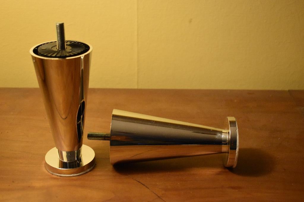 Meubels, bankpoten, Kunststof, Nieuw, Ophalen of Verzenden, Pieds coniques, style moderne. Prix pour le lot (5 pièces)