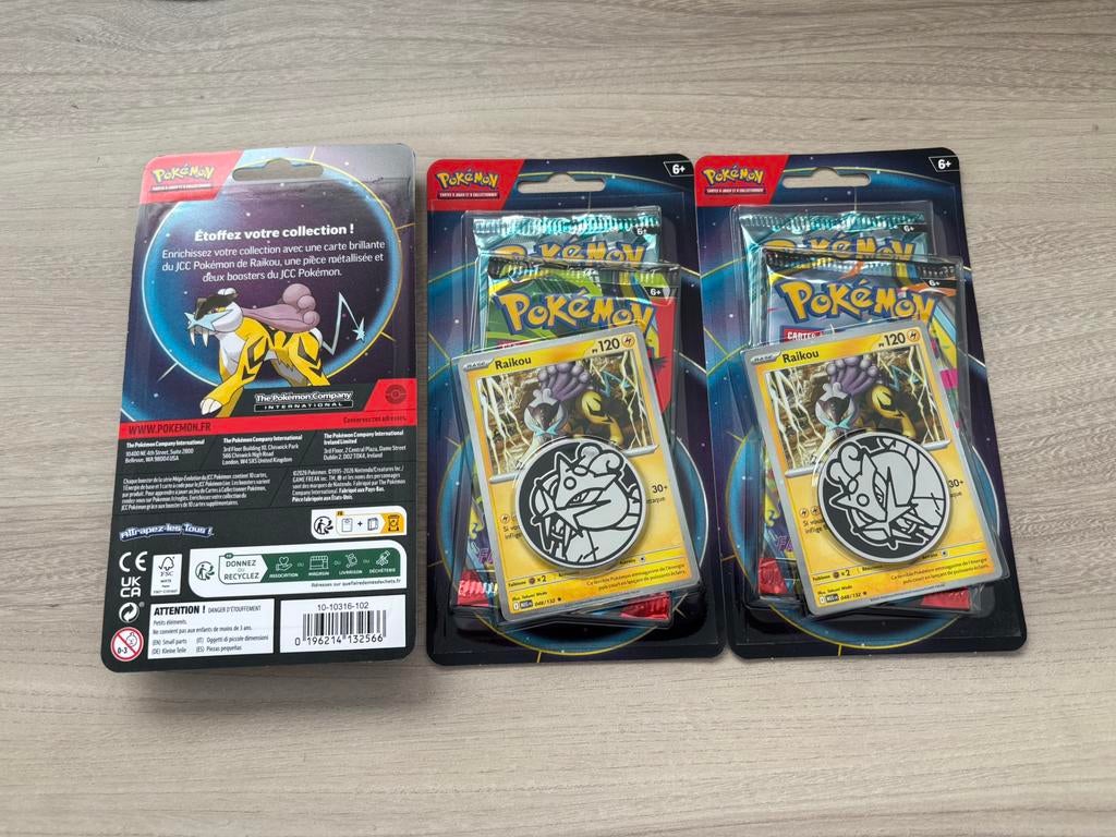 Pokémon TCG Raikou Blister – 2 Boosters (FR) + Promo & Coin, Enlèvement ou Envoi, Comme neuf, Booster