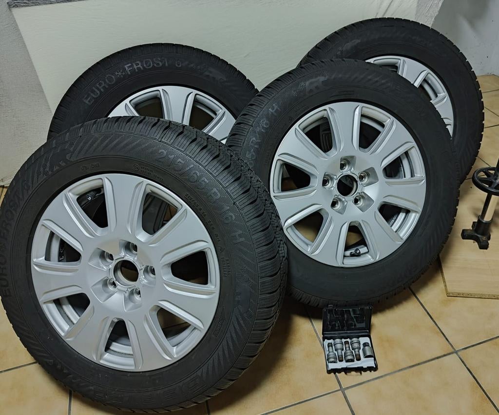 winterbanden met velg audi Q3, Auto-onderdelen, Ophalen, Gebruikt, Velg(en), Winterbanden