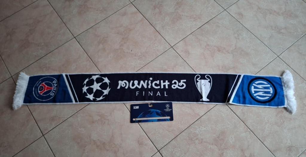 Hoofddoek voor de finale van de Champions League 2025 PSG -, Ophalen of Verzenden, Nieuw, Vaantje of Sjaal